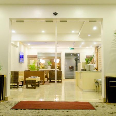 Catherine Villa Lagos Luaran gambar