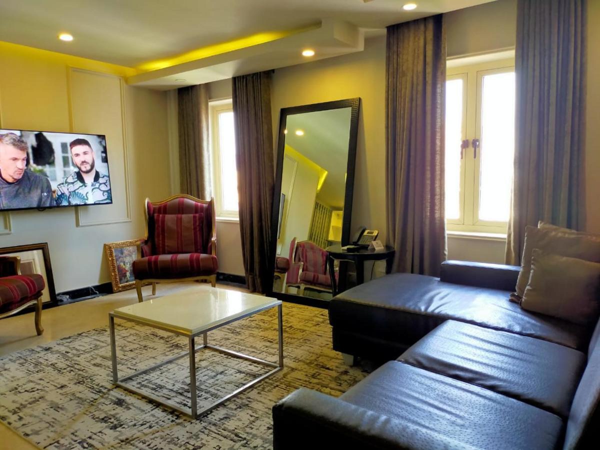 Catherine Villa Lagos Luaran gambar