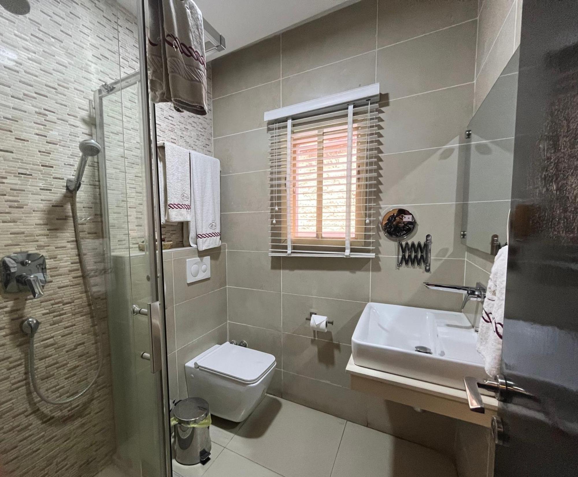Catherine Villa Lagos Luaran gambar